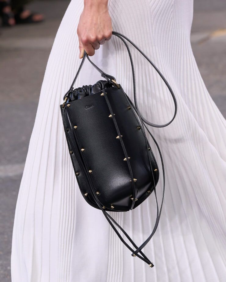 CHLOÉ 2024 S / S COLLECTION