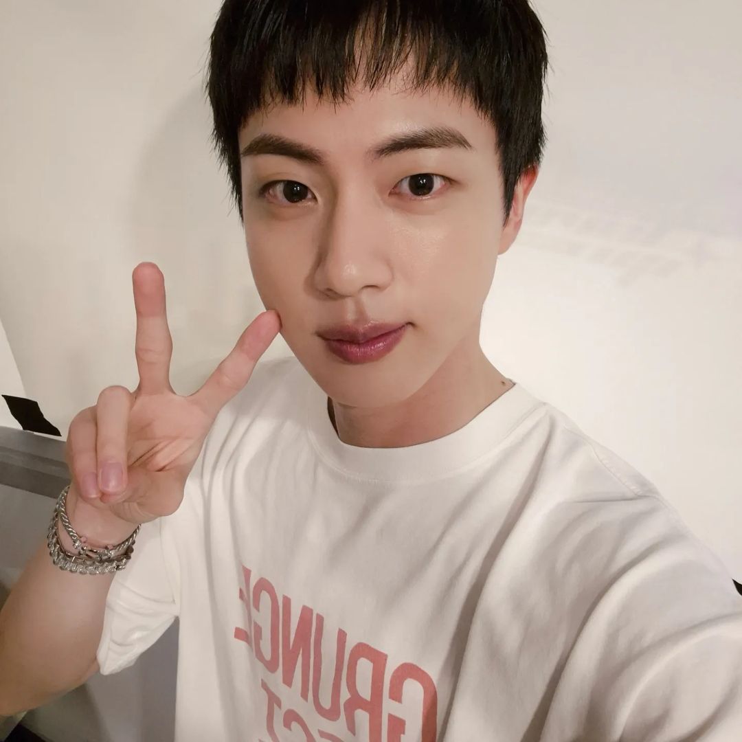 인스타그램 @jin