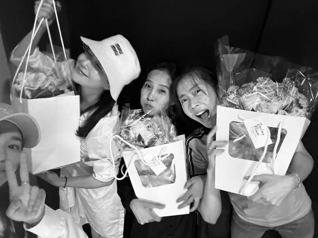 인스타그램 @songyoona2015