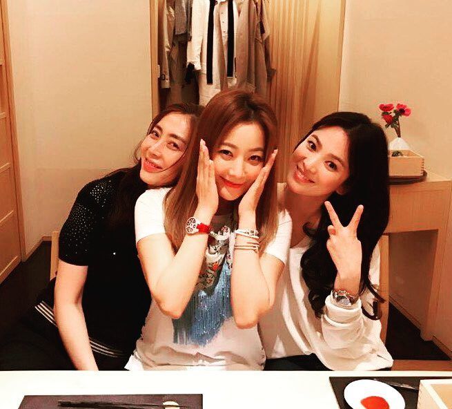 인스타그램 @songyoona2015