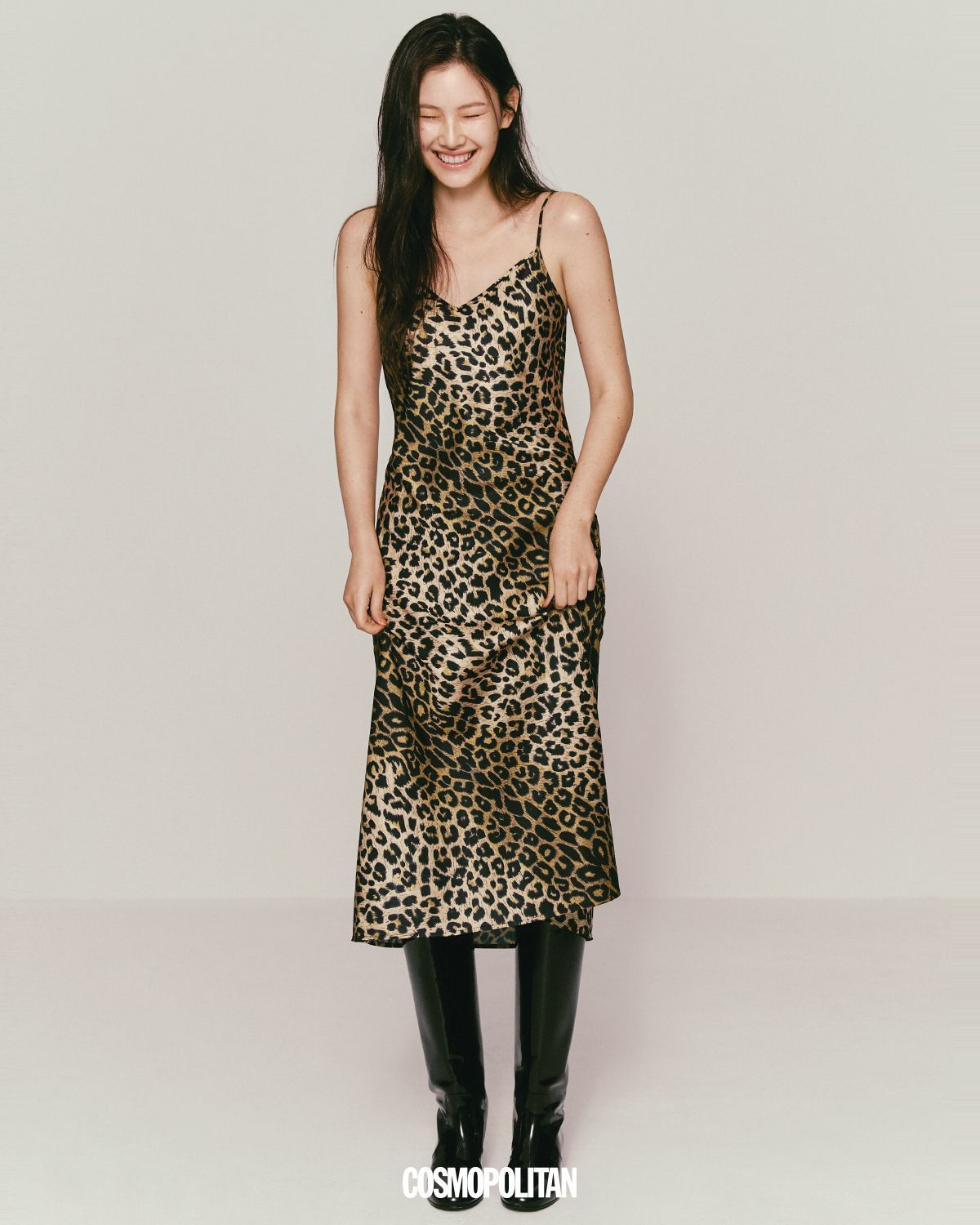 슬립 드레스 52만8천원 Allsaints. 페이턴트 롱부츠 가격미정 Celine by Hedi Slimane.