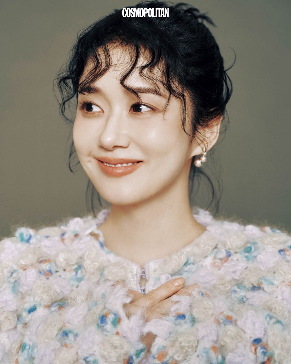 재킷 Blumarine. 귀고리 스타일리스트 소장품.