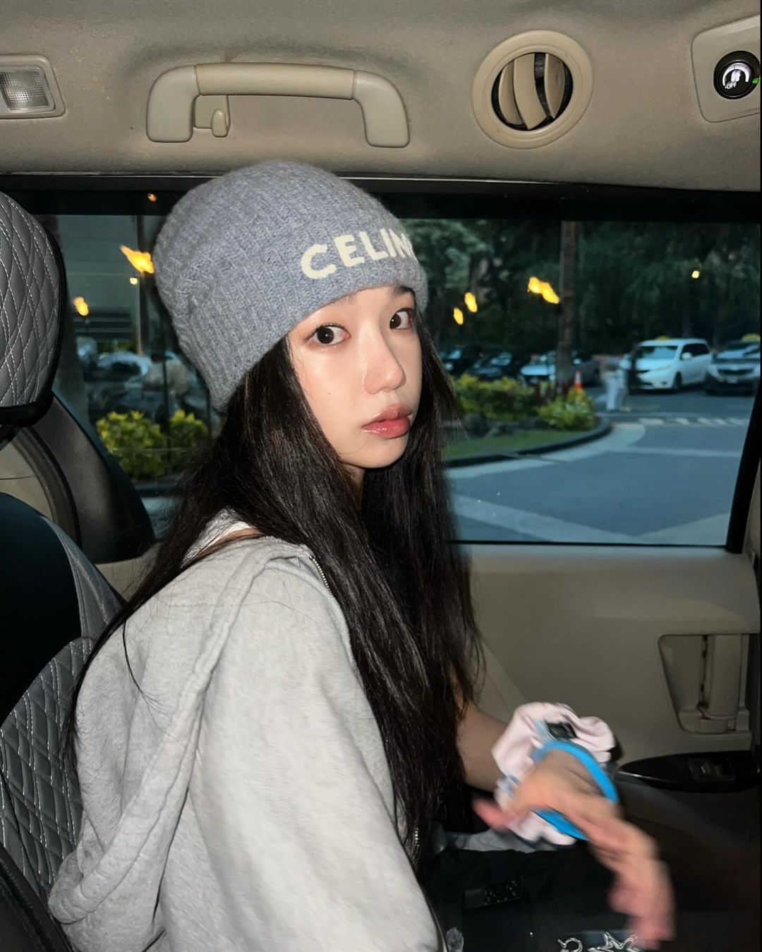 인스타그램 @zo___glasss