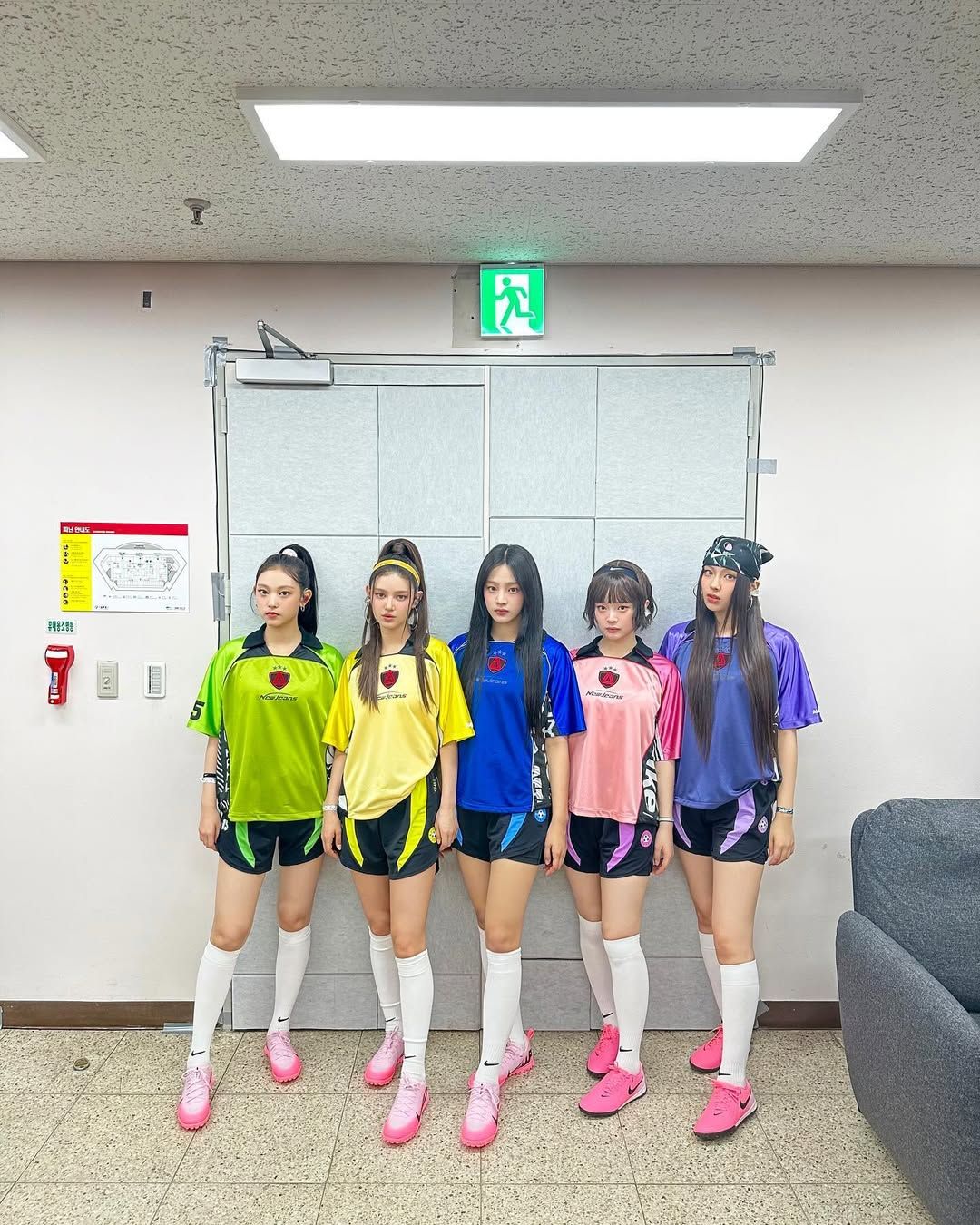 인스타그램 @newjeans_official