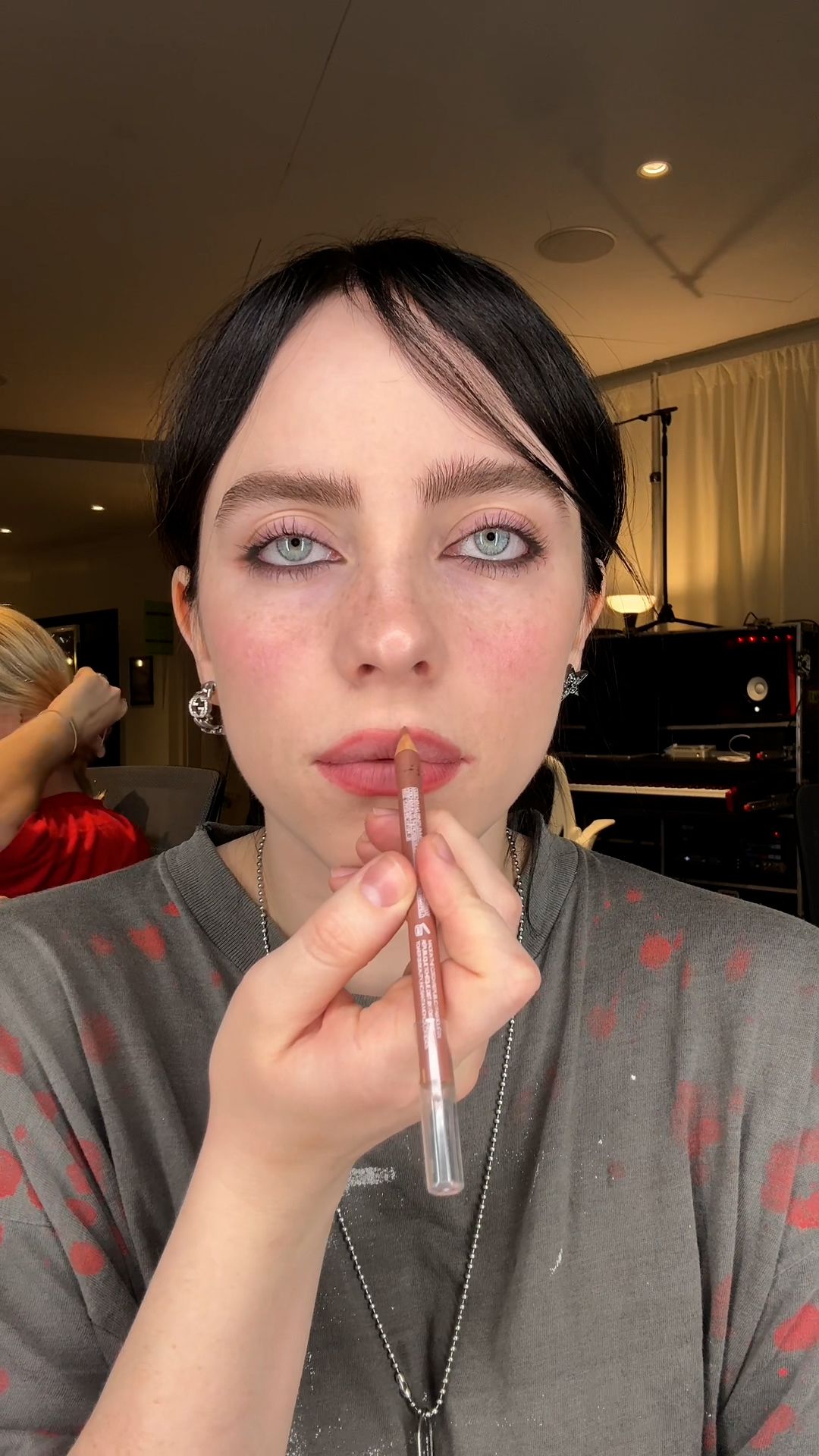 틱톡 @billieeilish