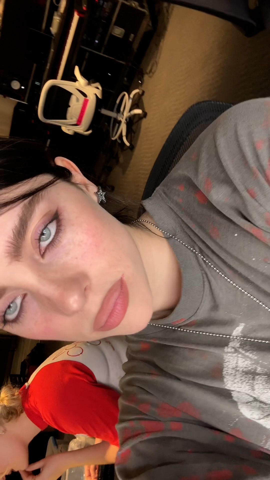 틱톡 @billieeilish