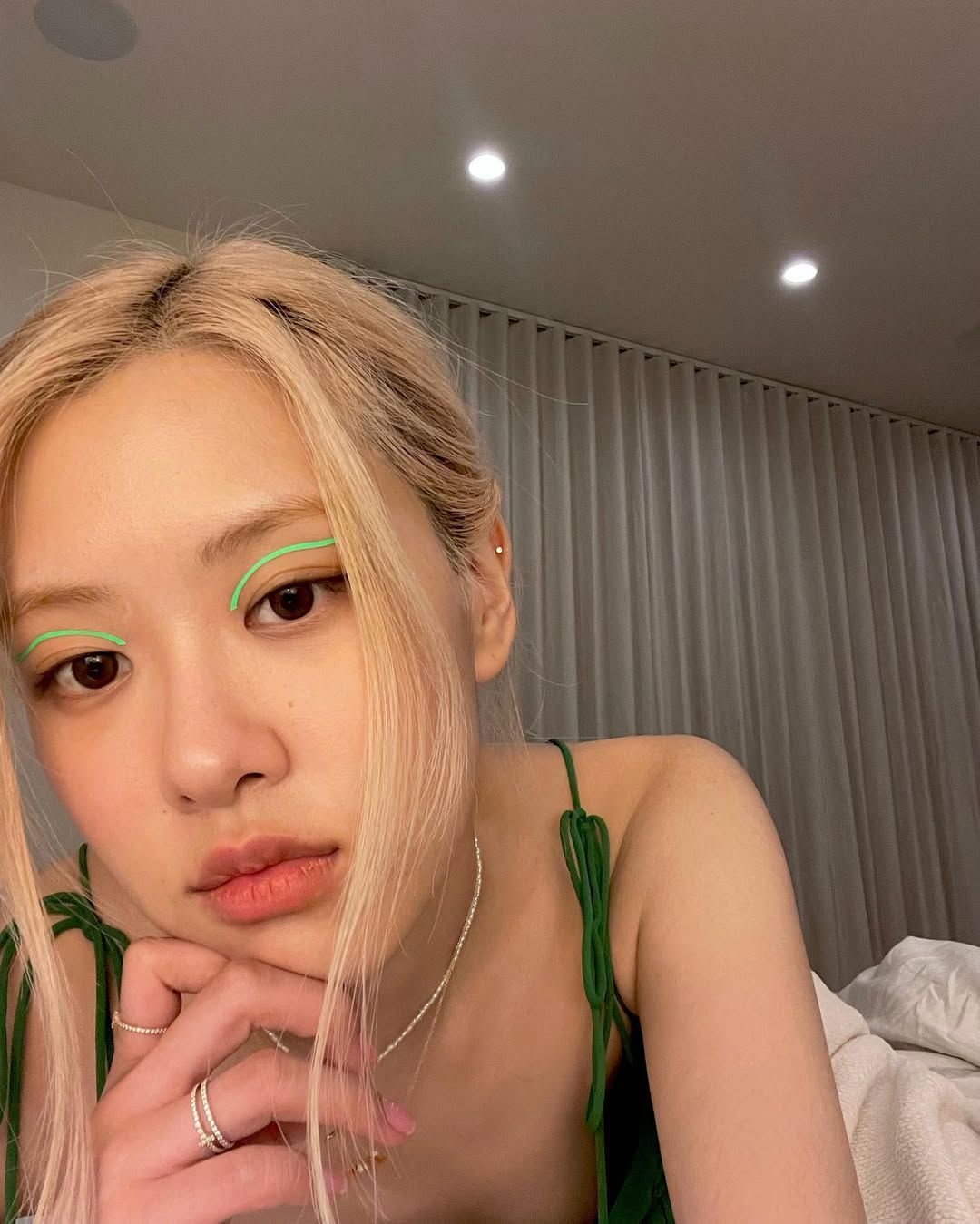 인스타그램 @roses_are_rosie