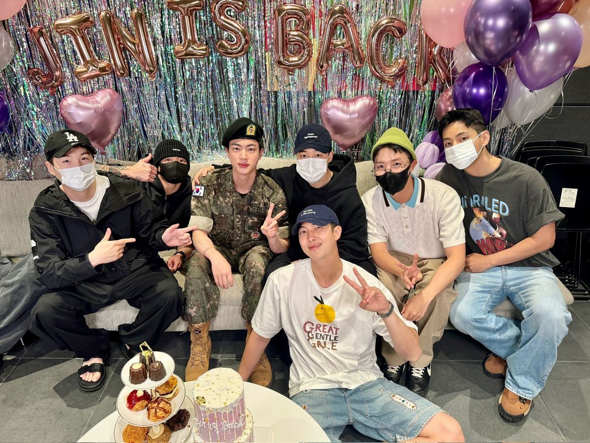 X @BTS_twt
