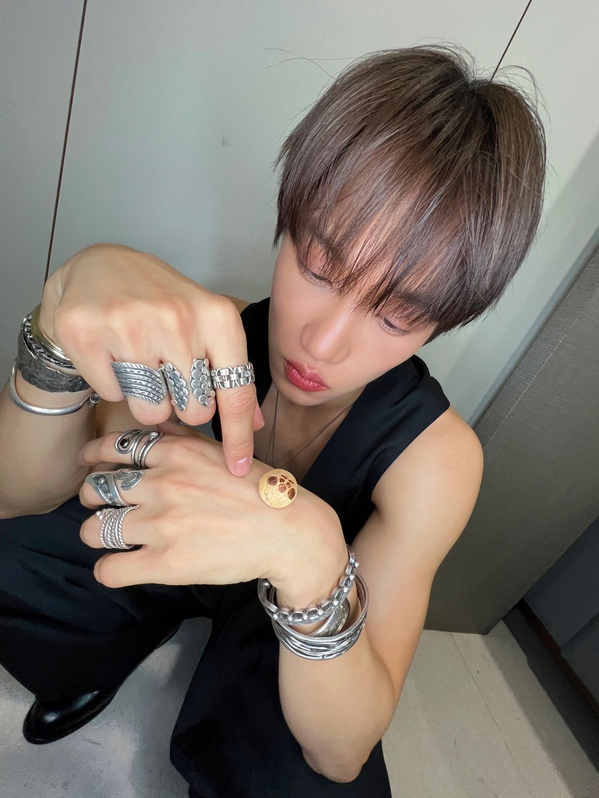 X @weareoneEXO