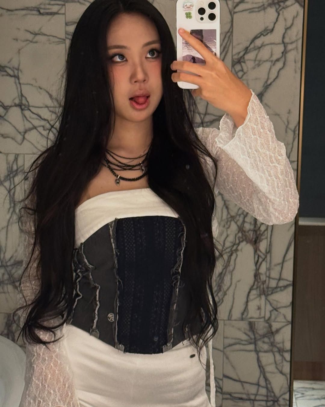 인스타그램 @youngji_02