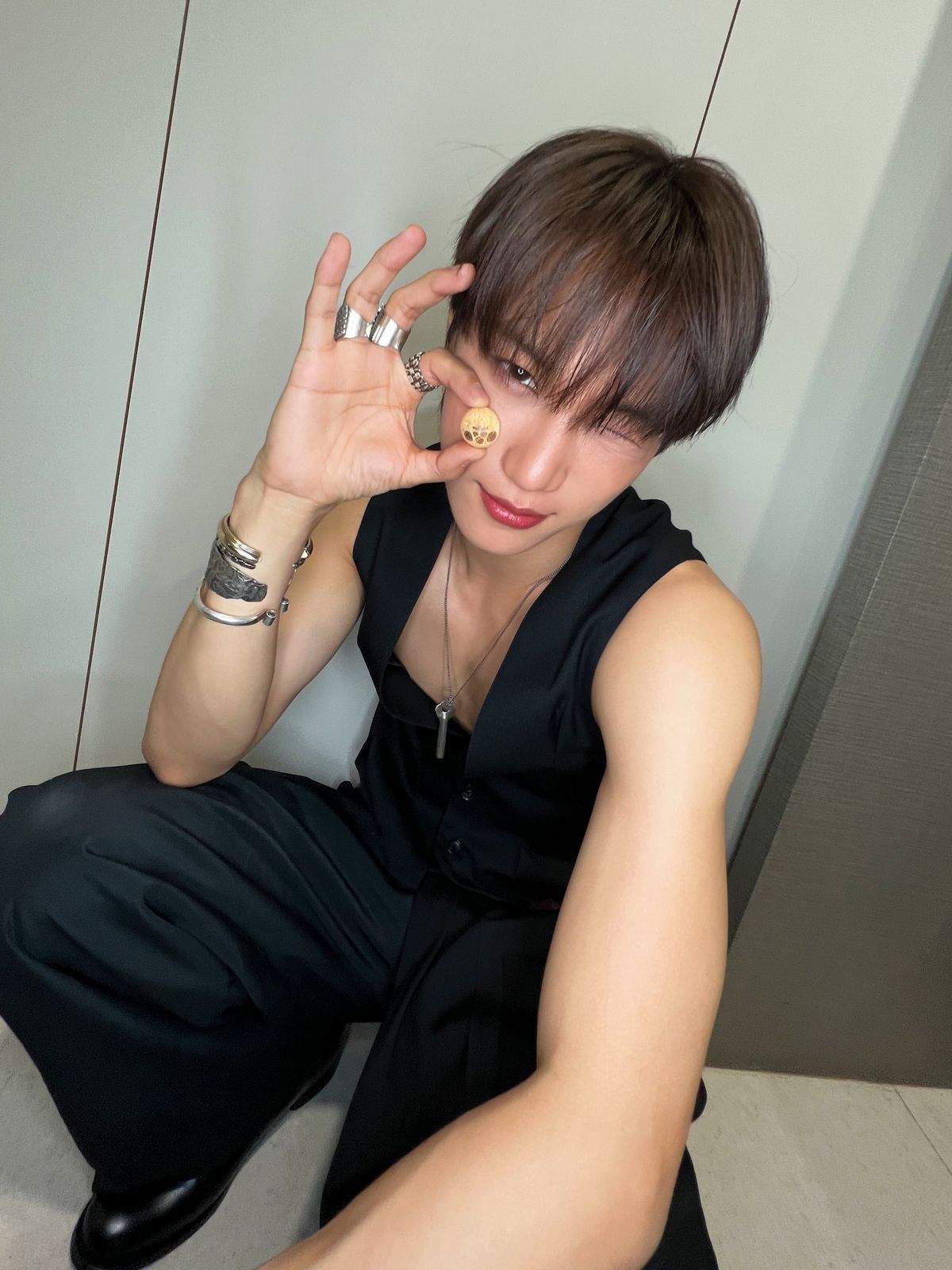 X @weareoneEXO