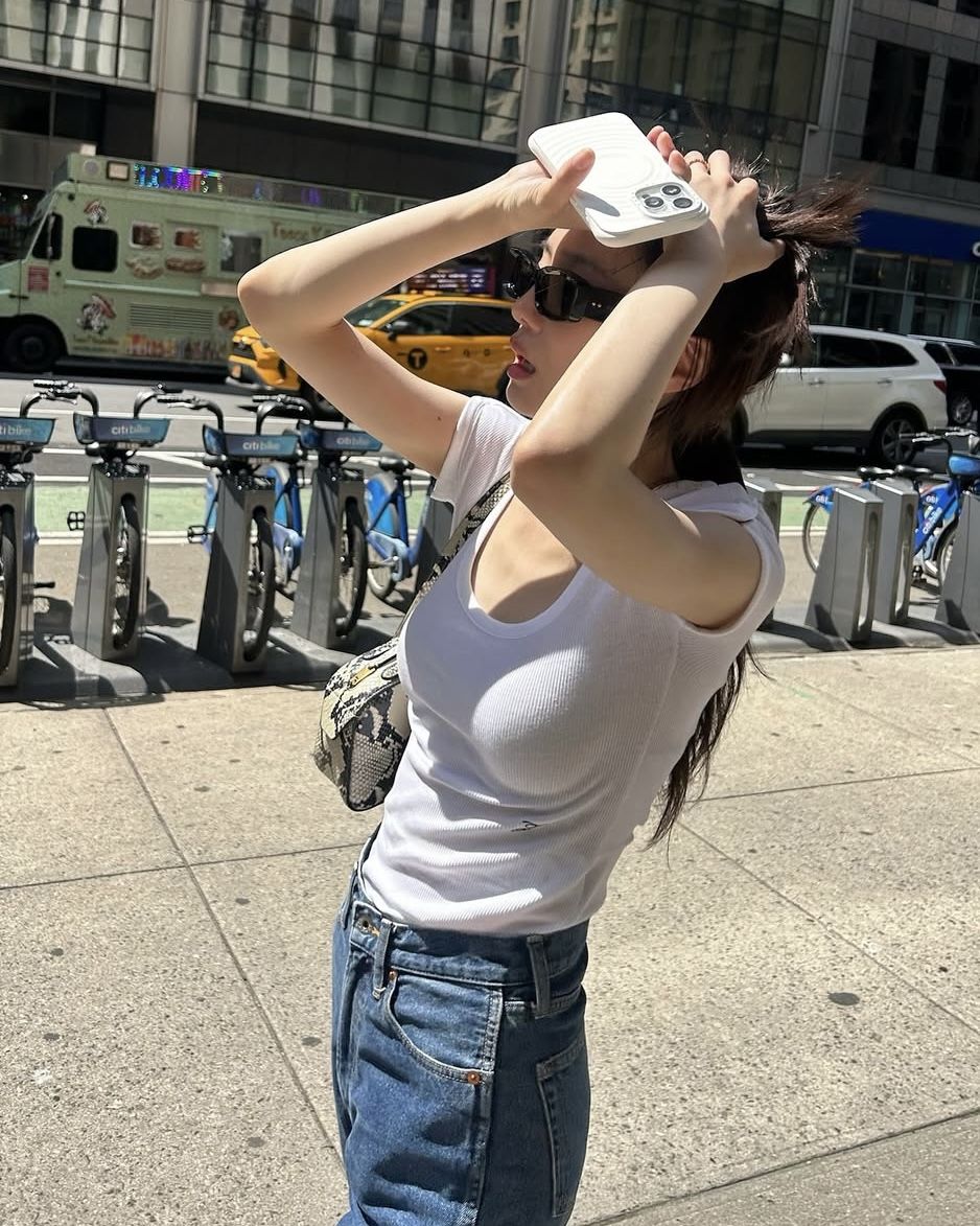 인스타그램 @lavieenbluu