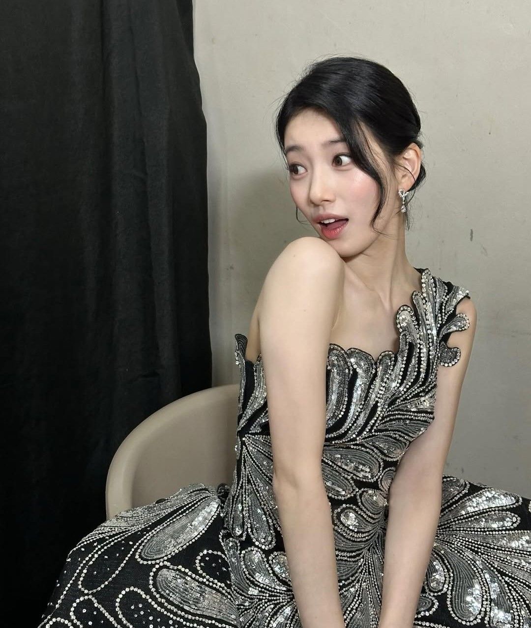 인스타그램 @skuukzky