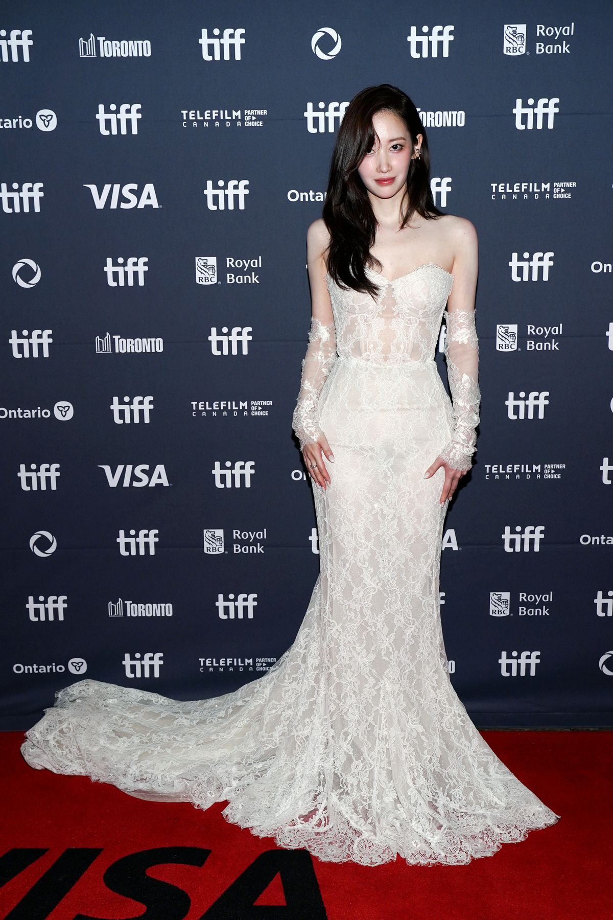 토론토국제영화제 레드카펫에 참석한 전종서 | 이미지 출처 Getty Images