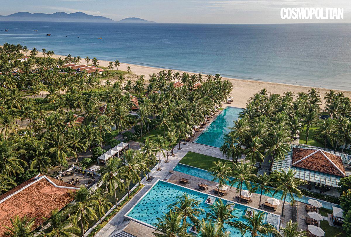 리조트 중앙에 자리한 인피니티 풀.