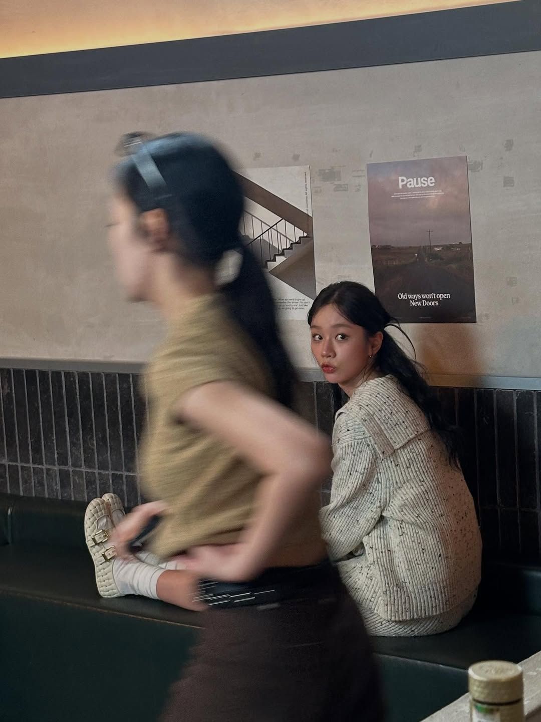 가을 감성 가득한 혜리의 화이트 메리제인 스타일링 @hyeri_0609