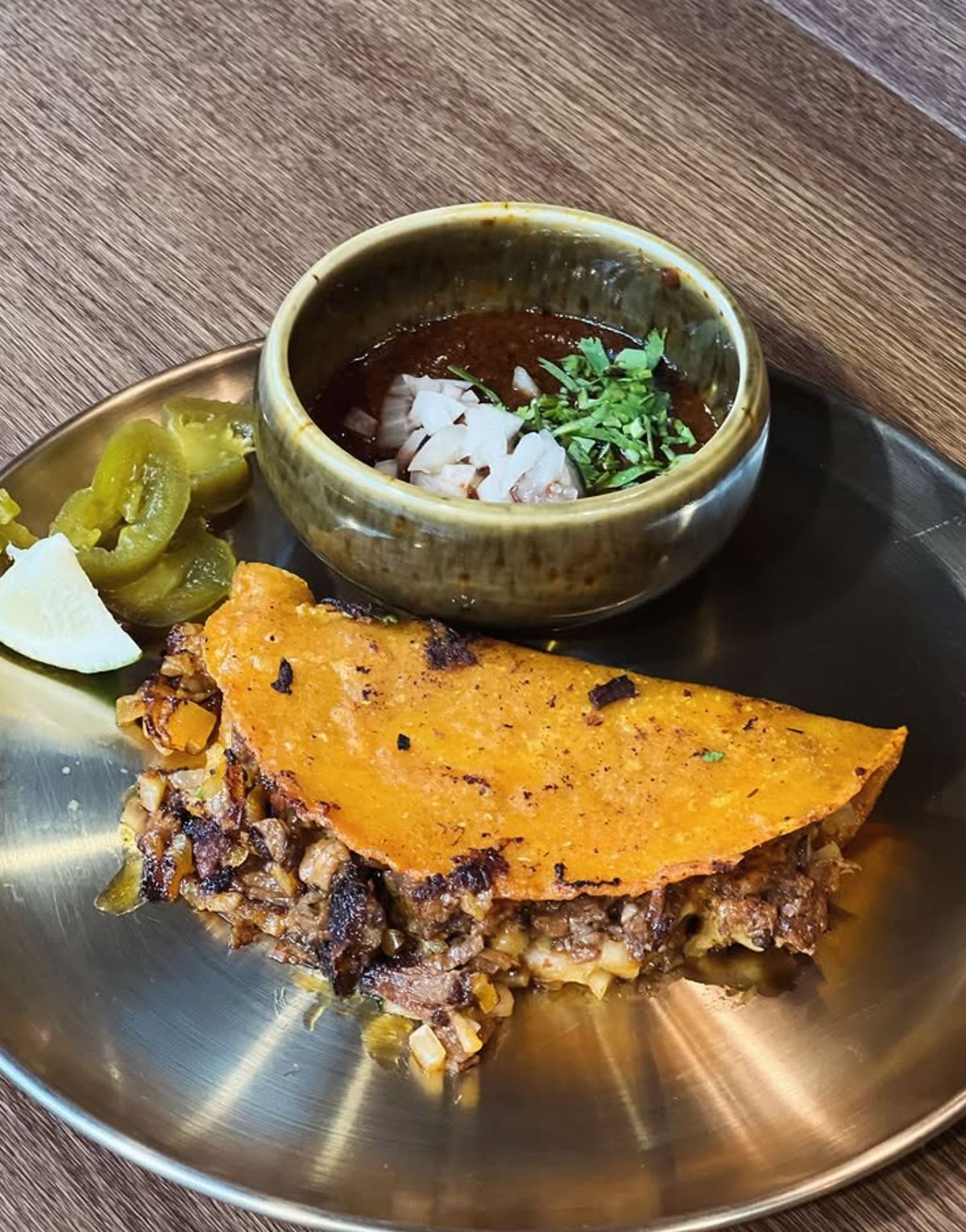 꿰레 가게 외관과 타코, 인스타그램 @querer_taco