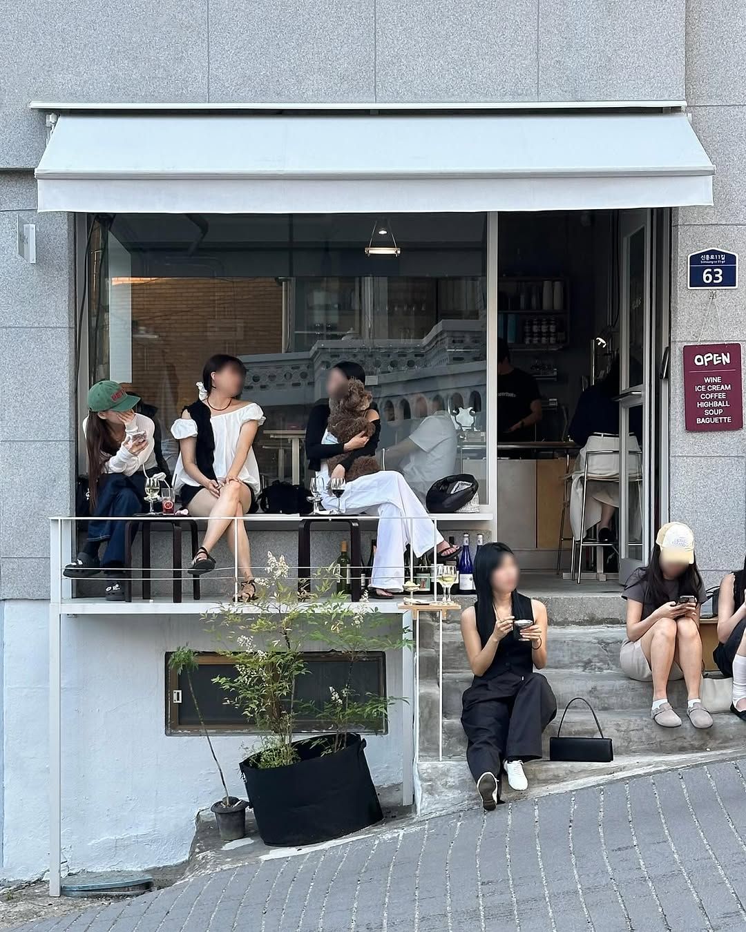 인스타그램 @aglassof.kr