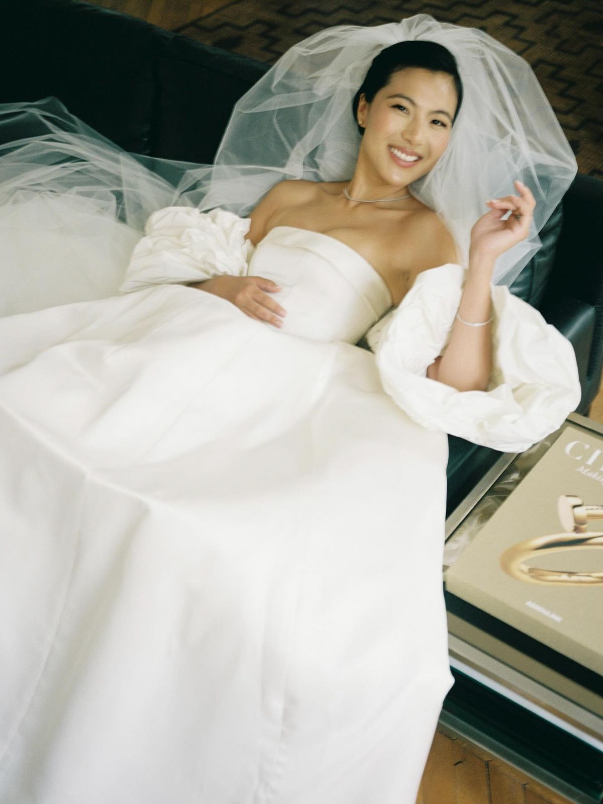 다혜 드 지방시와 션 태핀 드 지방시의 결혼식. 인스타그램 @heydahye