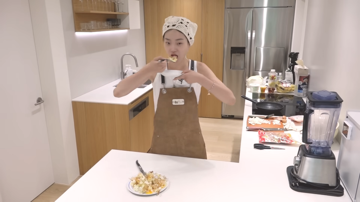 신현지가 개발한 양배추 오코노미야키. 유튜브 ‘신현지시리즈’