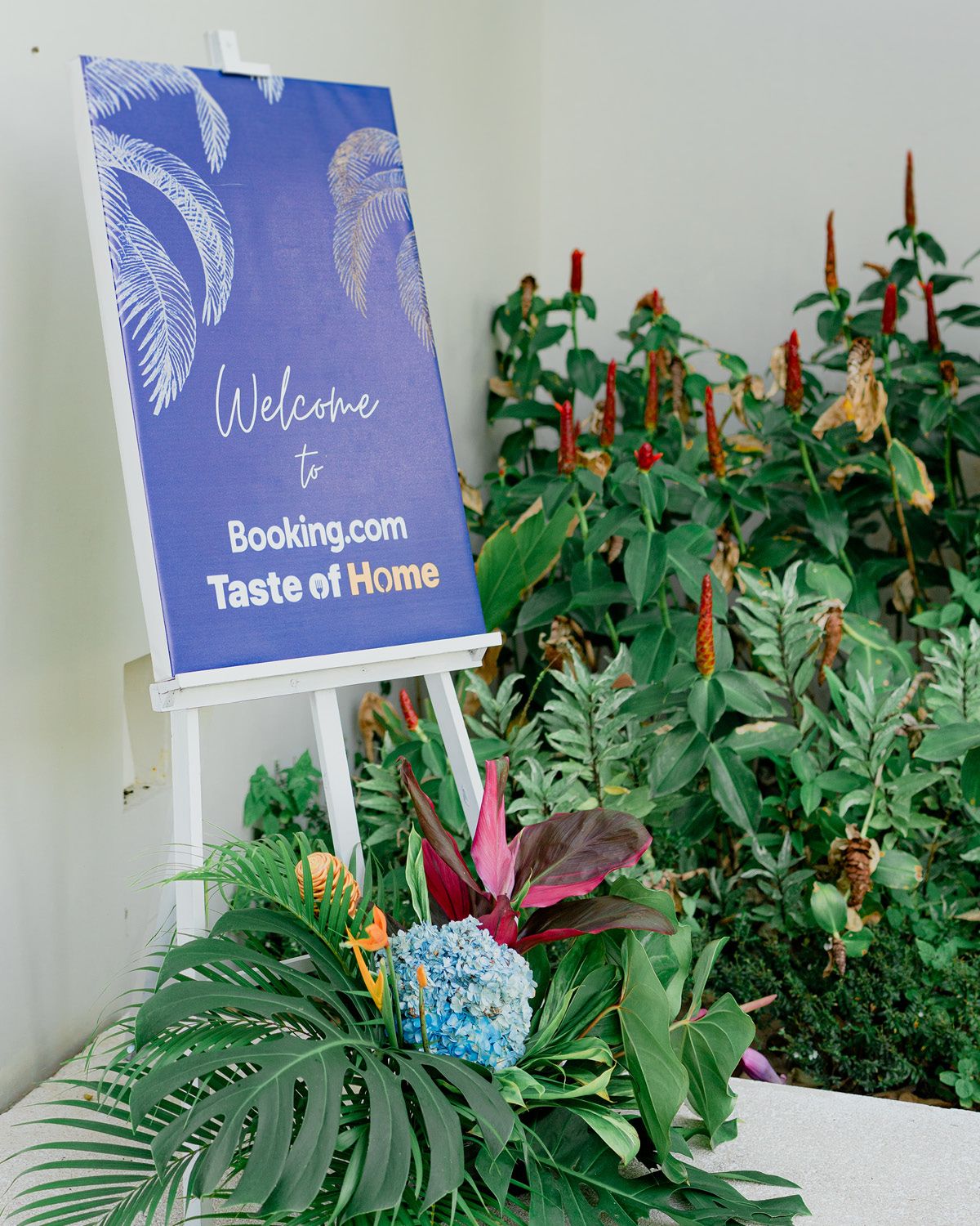  행사장 입구 웰컴 판넬.