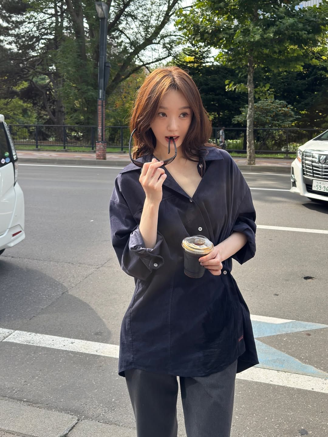 강민경 코듀로이 패션 | 인스타그램 @iammingki 