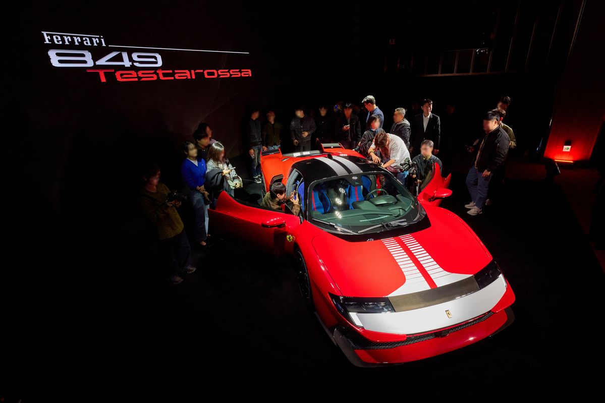 페라리 849 테스타로사