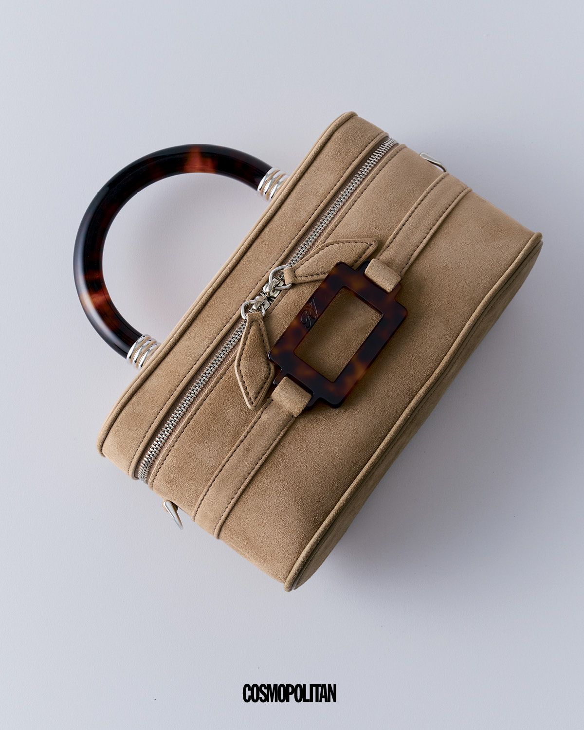 Roger vivier, 가격미정.