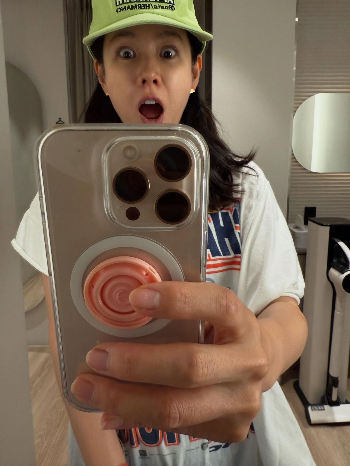 손예진 | 인스타그램 @yejinfoot