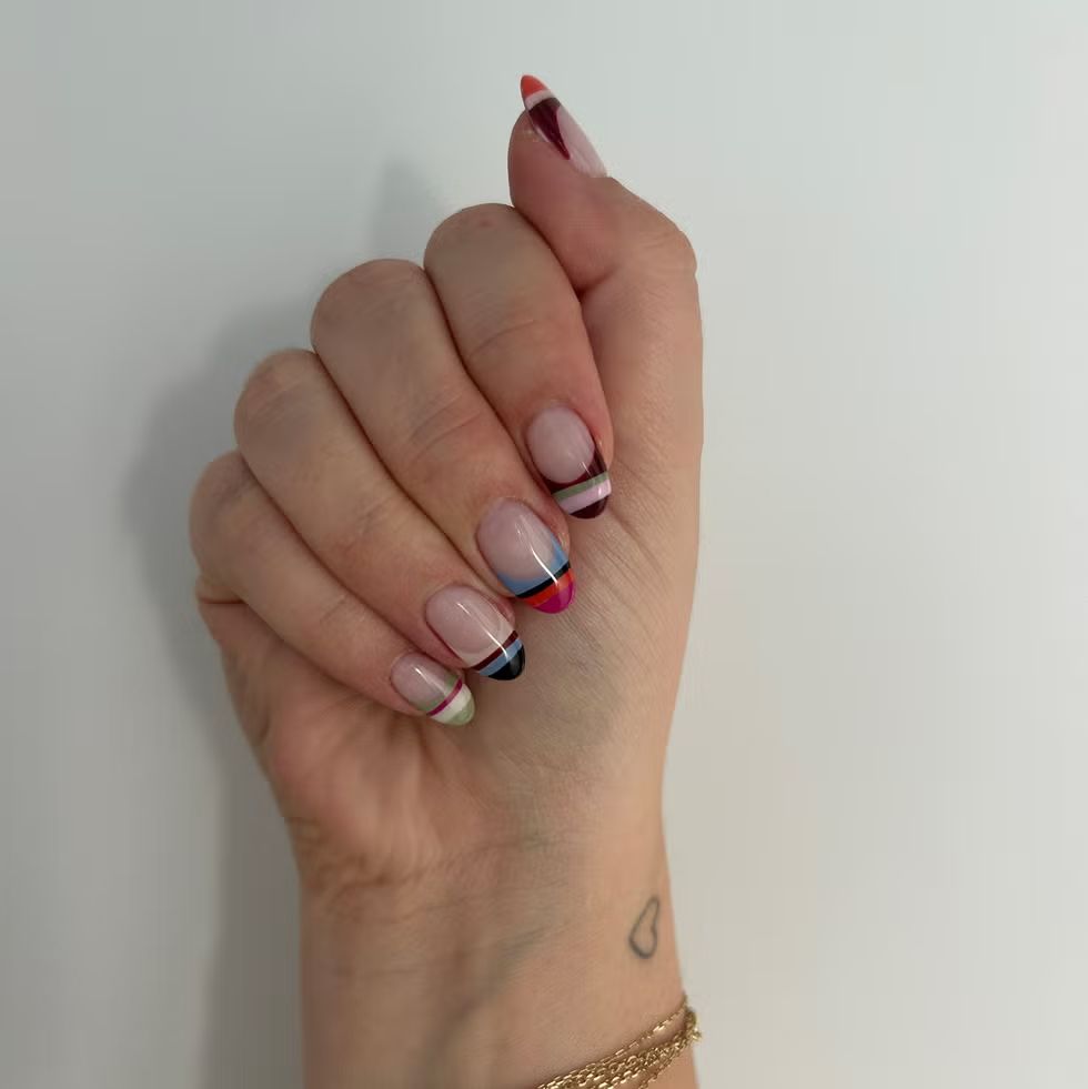 스트라이프 네일 Jasmine Hyman