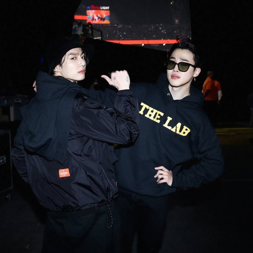 정국, 지민 겨울 립밤(출처 : 인스타그램 @J.M)