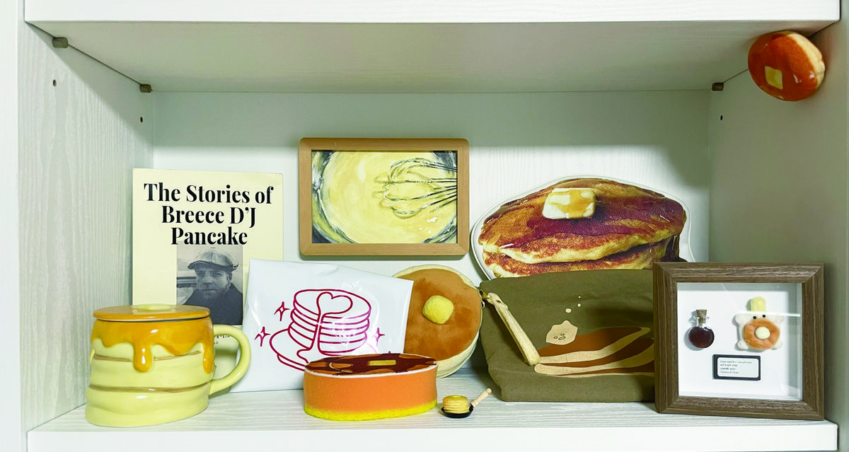 작가가 애정으로 하나 둘 수집한 팬케익 굿즈