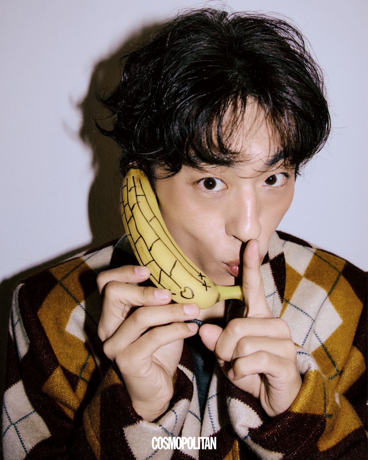 코트, 레더 베스트 모두 Kimseoryong Homme.