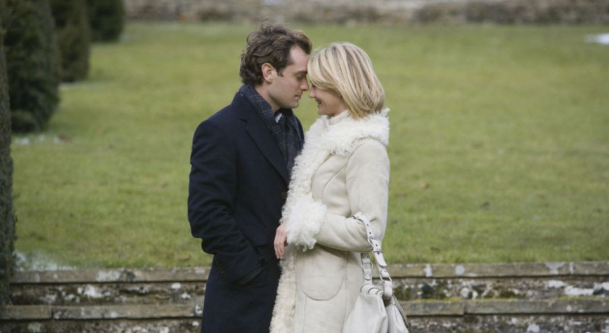 새해에 고백하면 잘 되는 이유. 영화 ‘로맨틱 홀리데이’ 스틸컷