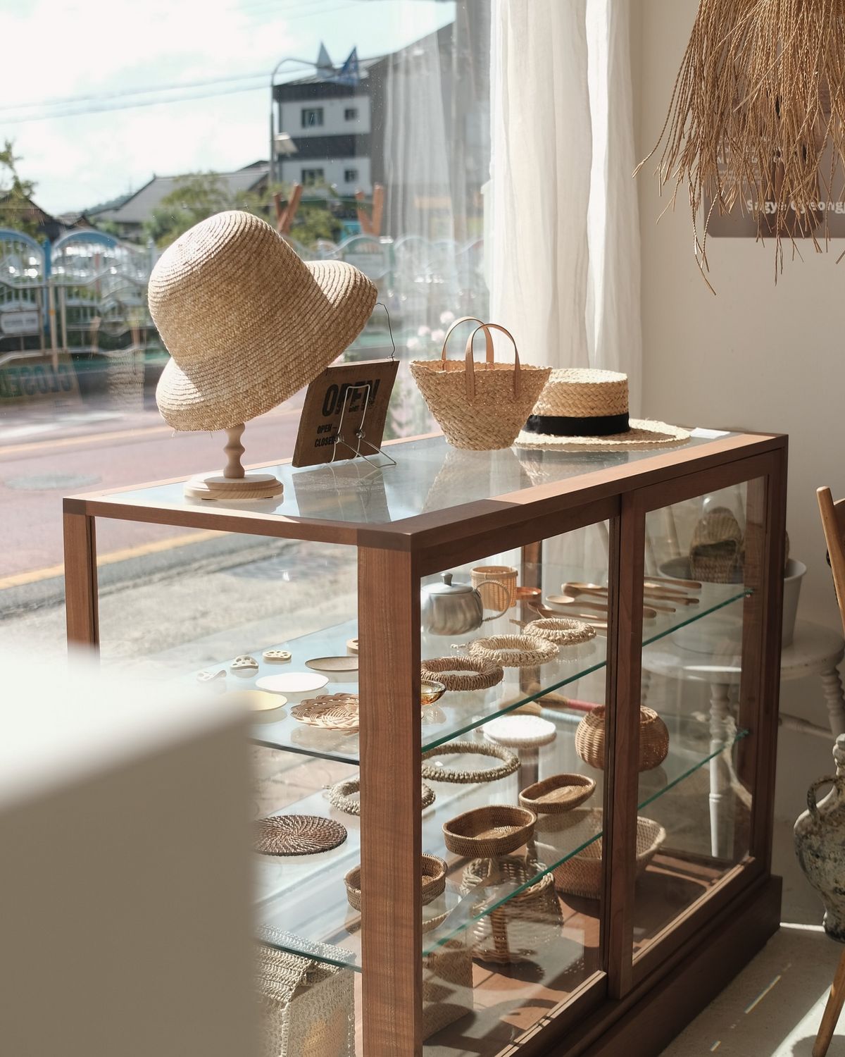 경주 공예상점 사계 | 인스타그램 @shop__sagye