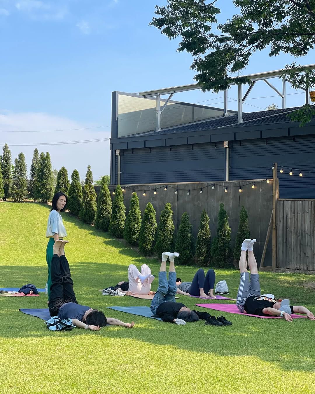 트라우마 치유 요가 | 인스타그램 @jina_yogini