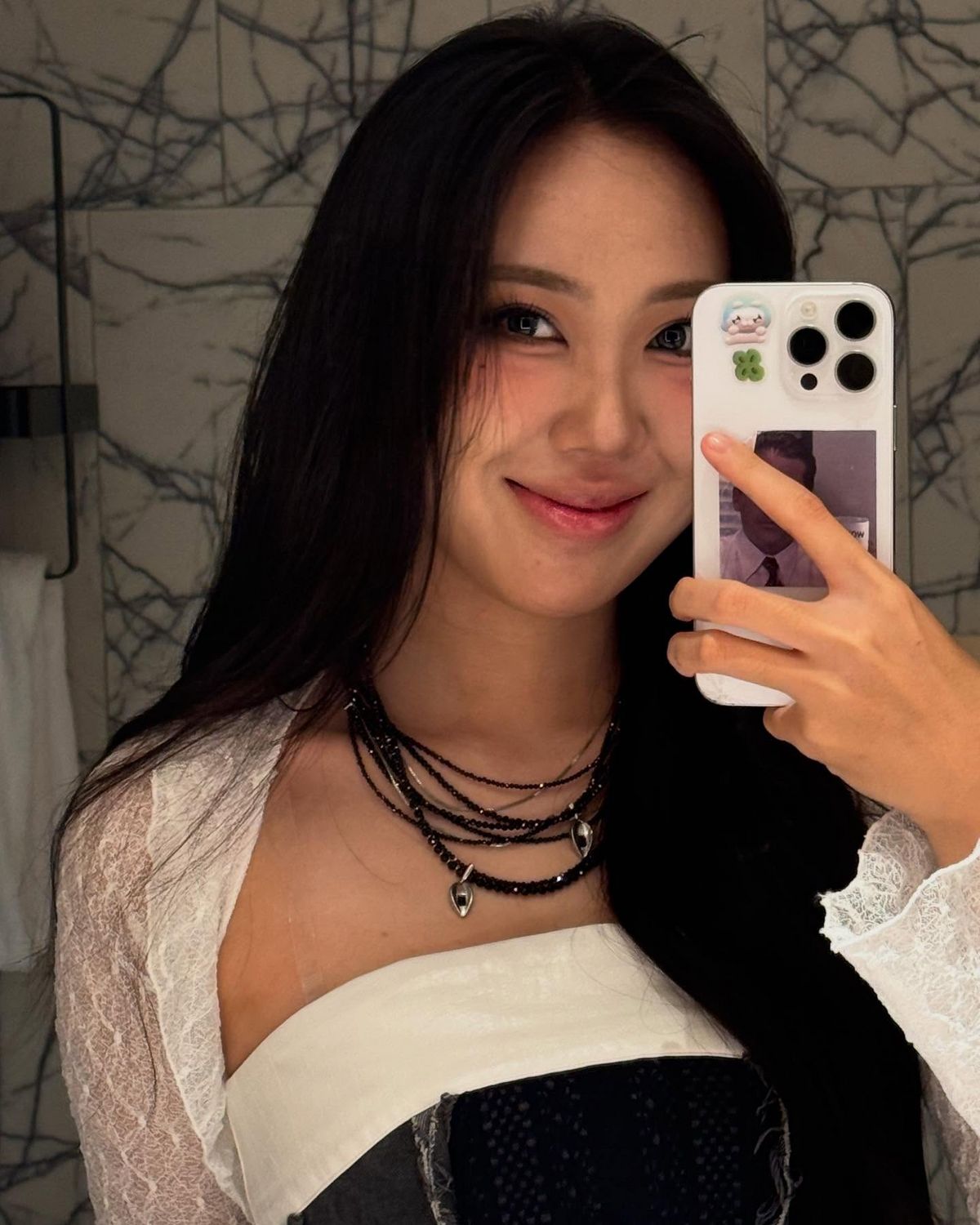 이영지의 훠궈 소스 레시피. 인스타그램 @youngji_02