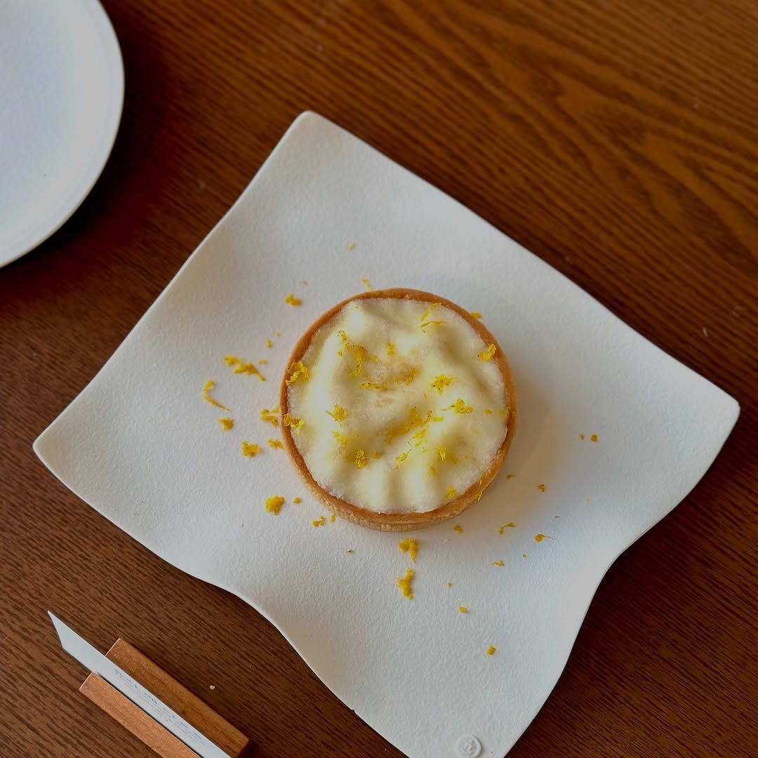 윤남노 셰프가 최애 디저트 맛집으로 뽑은 망원동의 라바즈. 인스타그램 @la_base_official