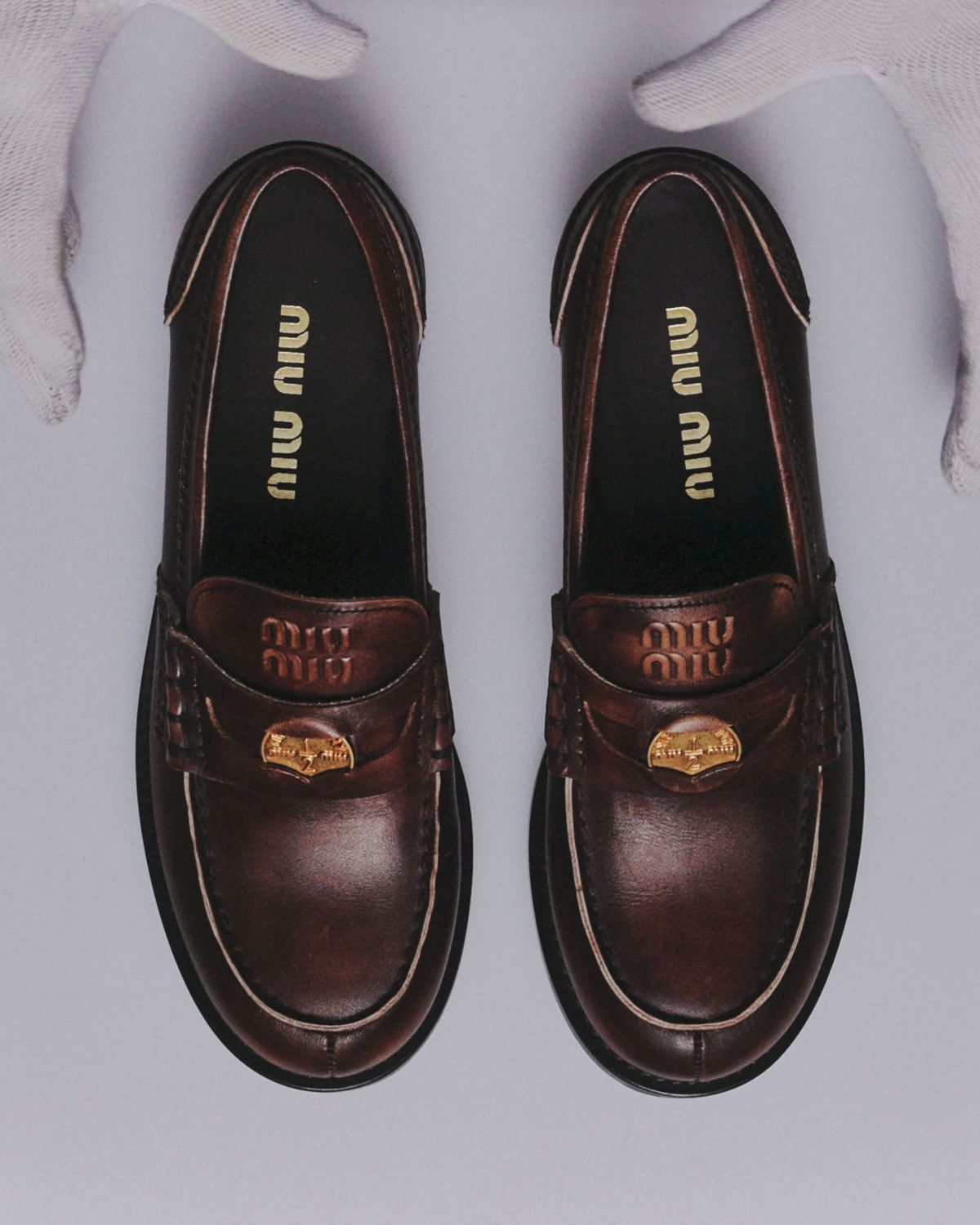 'MAKING OF OLD' 컬렉션 | 출처 미우미우