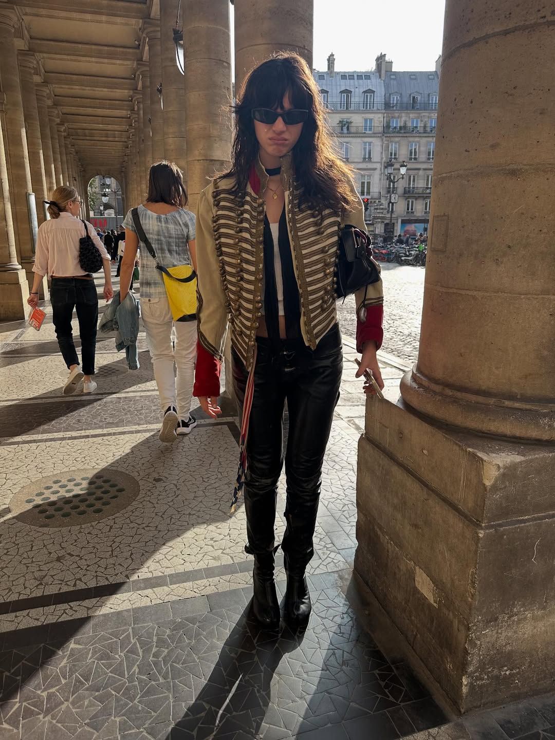 나폴레옹 자켓 | 인스타그램 @chlita