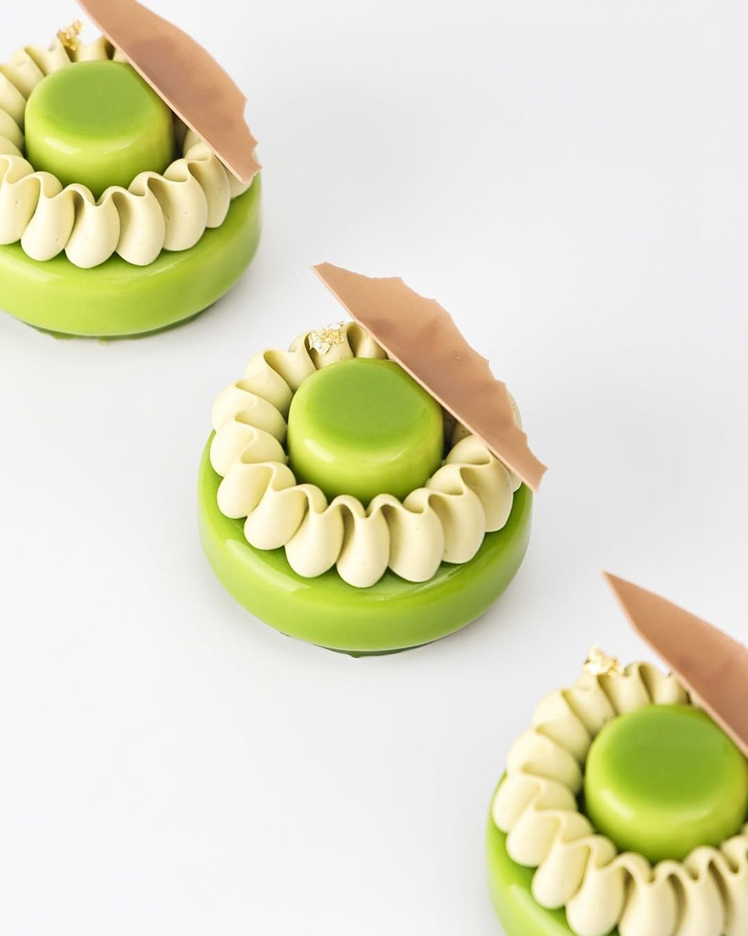 높은 비주얼과 보장된 맛의 디저트를 만나볼 수 있는 노틀던. 인스타그램 @notredon_official