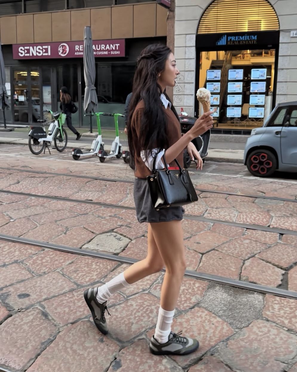 인스타그램 @meovv