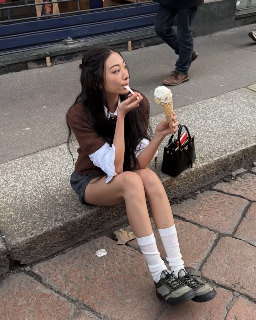 인스타그램 @meovv