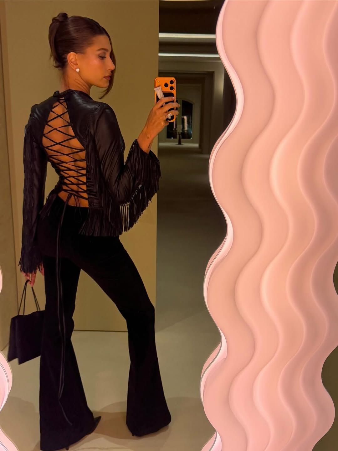 헤일리 비버 프린지 패션 | 인스타그램 @haileybieber