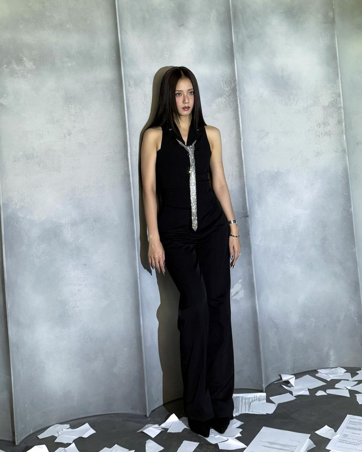 넥타이 패션 | 인스타그램 @sooyaaa__