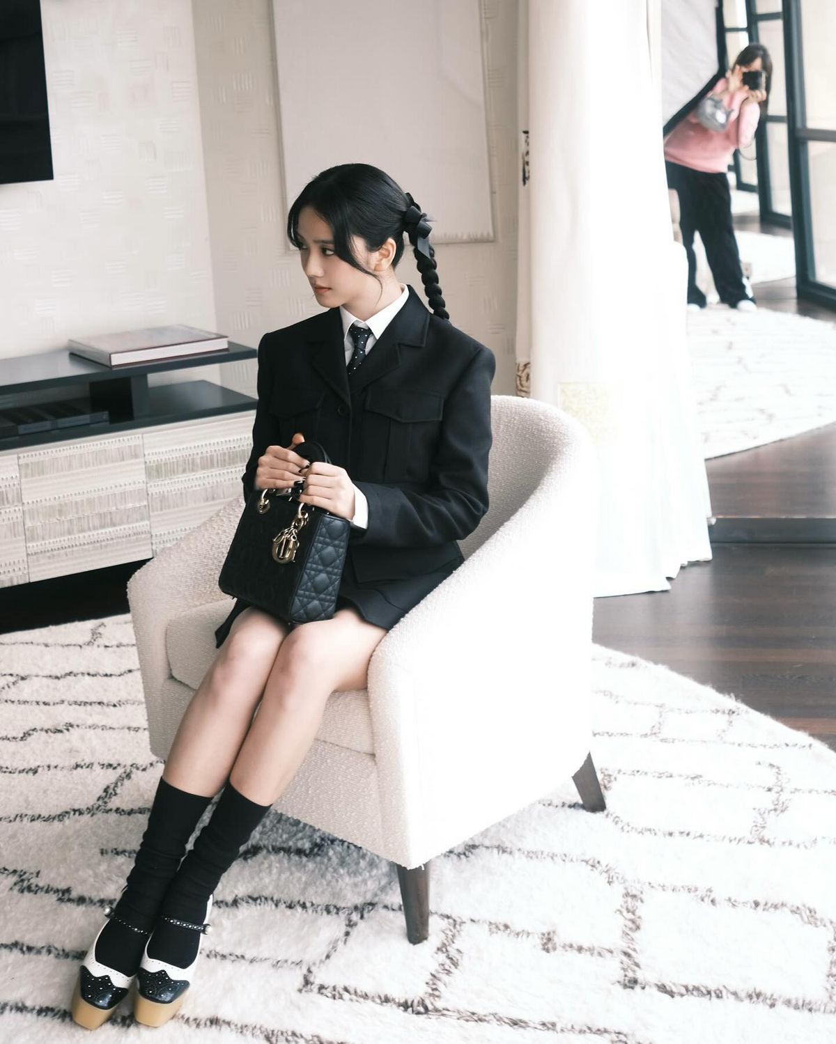 넥타이 패션 | 인스타그램 @sooyaaa__