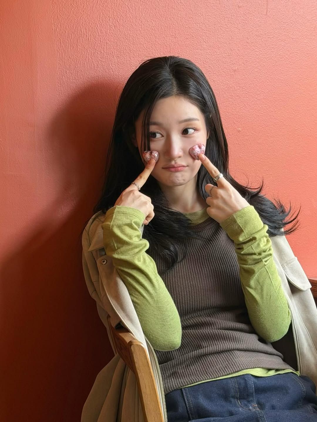 정채연 패션 | 인스타그램 @j_chaeyeoni 