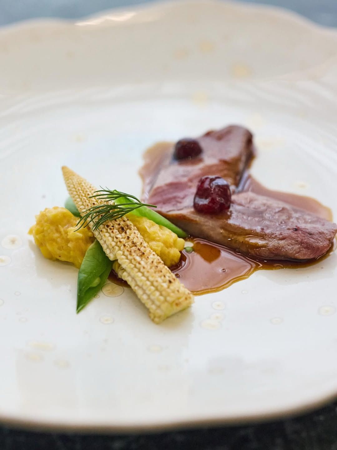 임기학 셰프가 운영하는 레스쁘아에서는 정통 프렌치 요리를 맛볼 수 있다. 인스타그램 @lespoirseoul