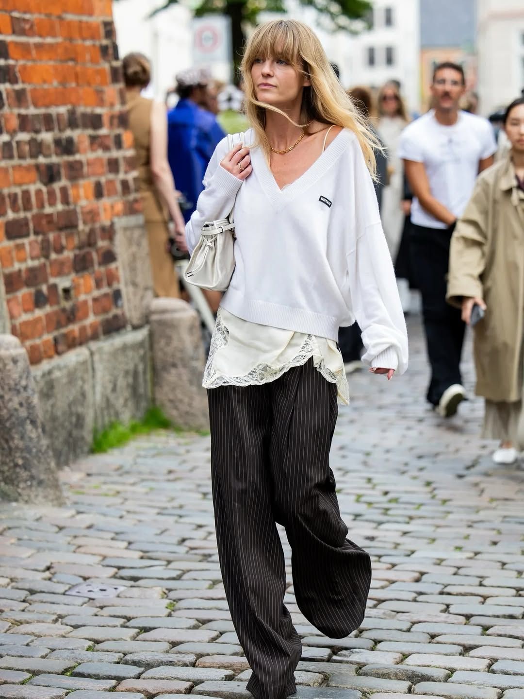 슬립 드레스 With 니트 | 인스타그램 @_jeanettemadsen_