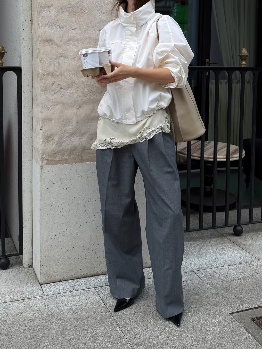 슬립 드레스 With 윈드브레이커 | 인스타그램 @iamjessicafay